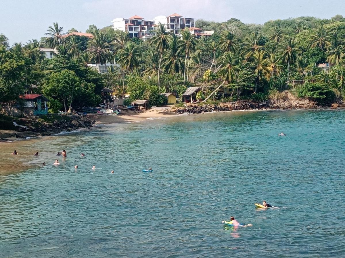 Surf Paradise Tangalle Eksteriør billede