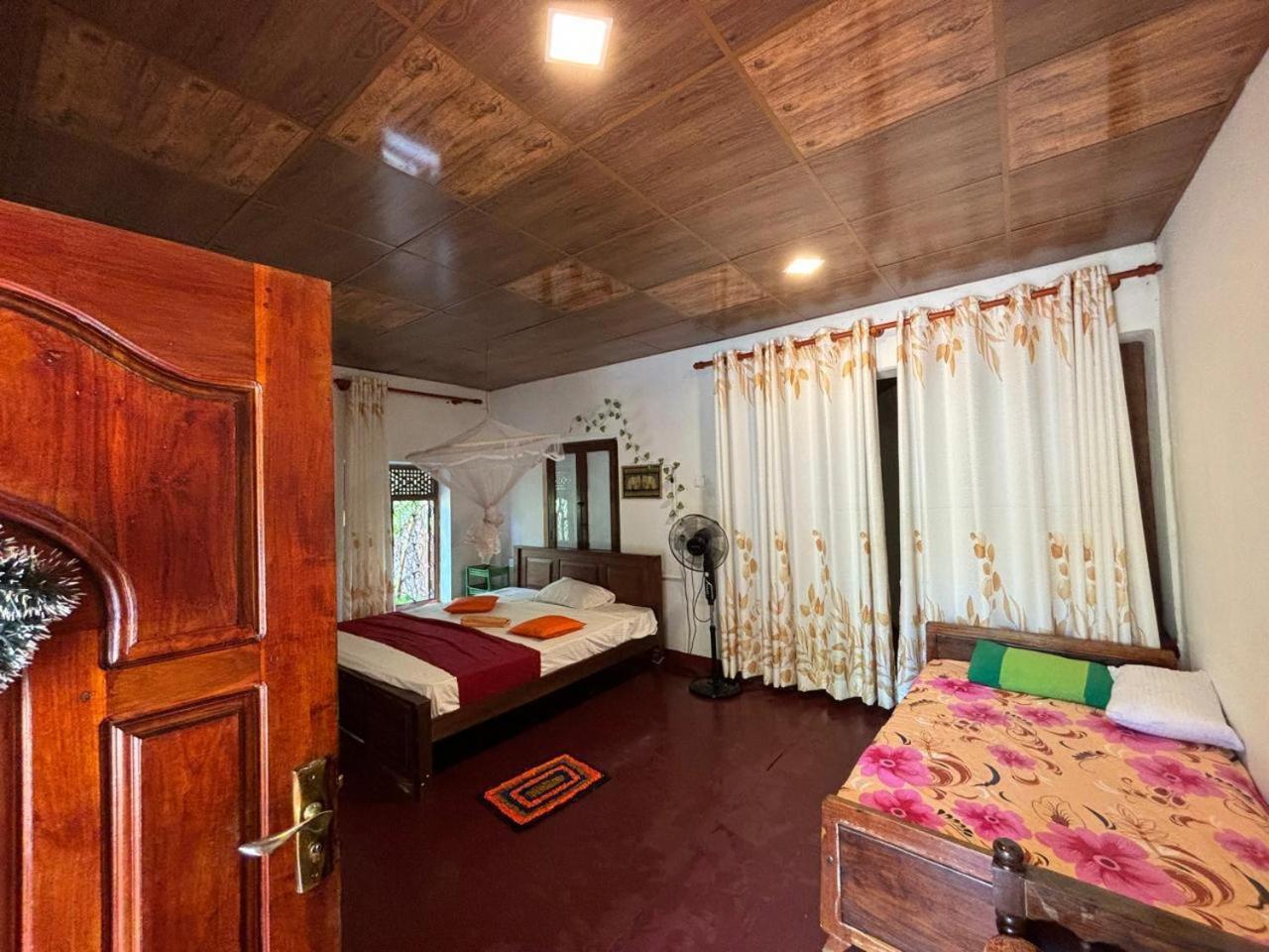 Surf Paradise Tangalle Eksteriør billede